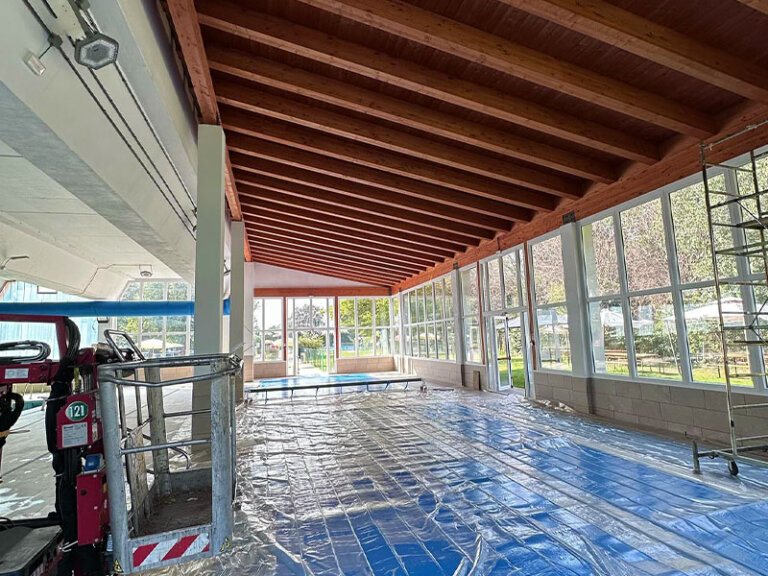 MASTROMATTEO -Verniciatura con scala aerea_3